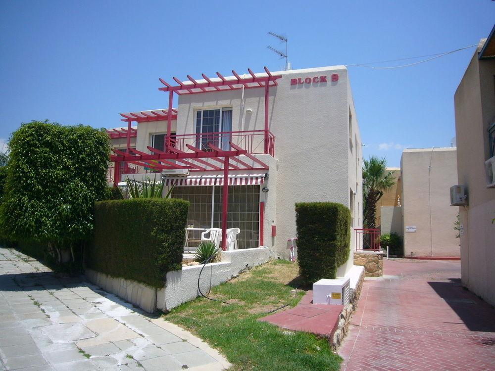 Santa Barbara Complex Limassol Exterior foto
